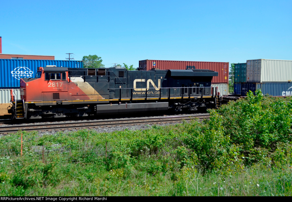 CN 2817